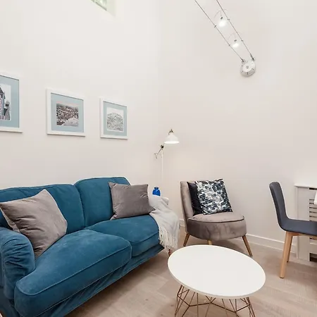The Broughton Mews