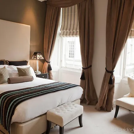 أجنحة فريزر 4* إدنبرة