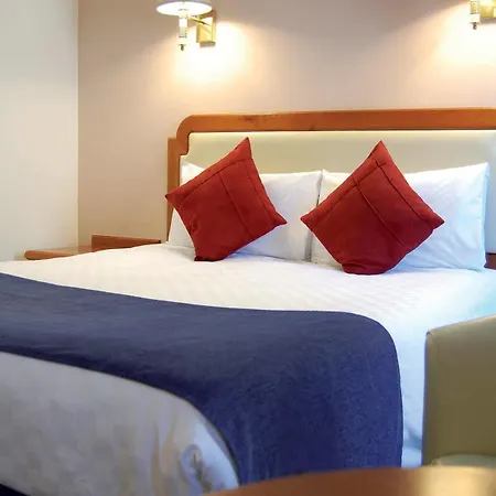 Thistle Edinburgh, The King