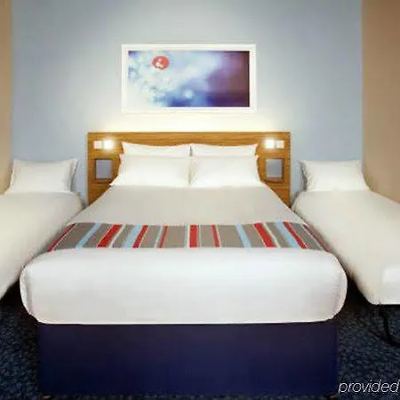 Hotel Travelodge Waterloo Place 3*