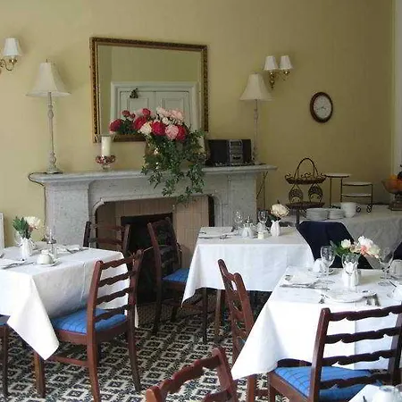 ثيسل فندق إدنبرة