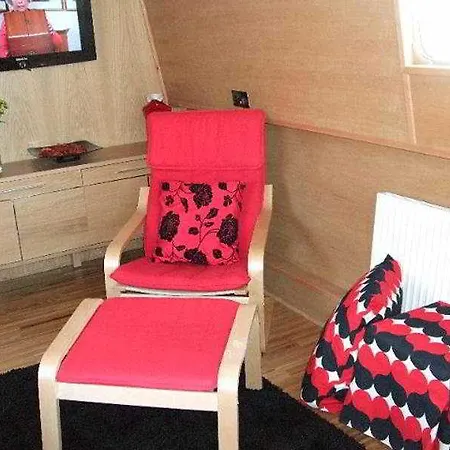 - Houseboats Bateau-hôtel