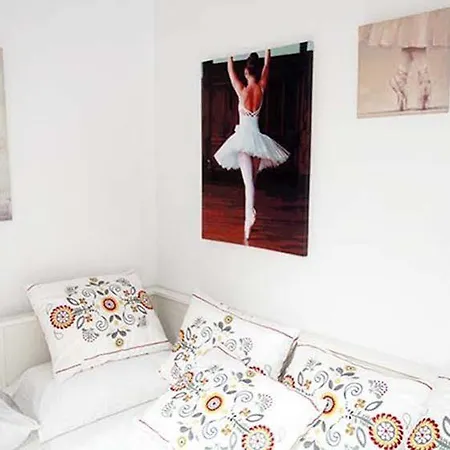 Centre Escape With Private Garden *