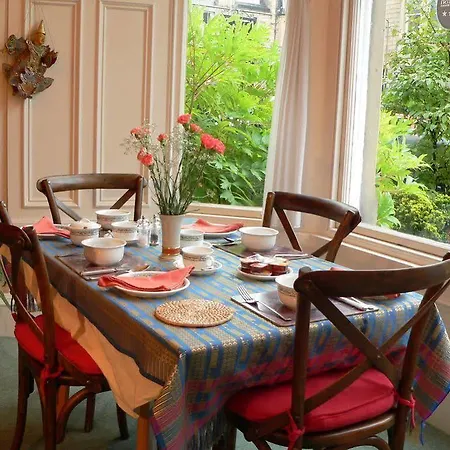 Panda Bed & Breakfast Edinburgh