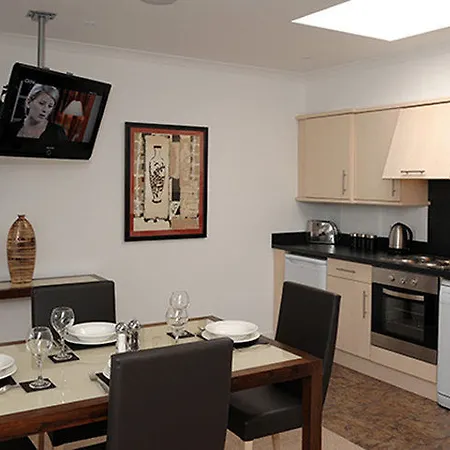 Fountain Court - Grove Executive 4* Edinburgh