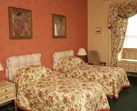 Eliza House Hotel 3*