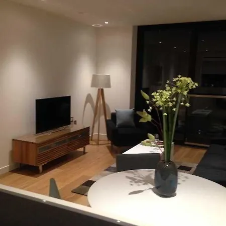 Vip - Quartermile 4* Edinburgh