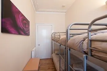Centre Jasmine -sleeps 7 *