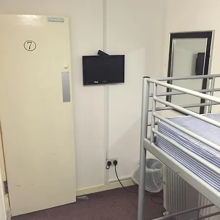 Bobby's Bunkhouse ホステル