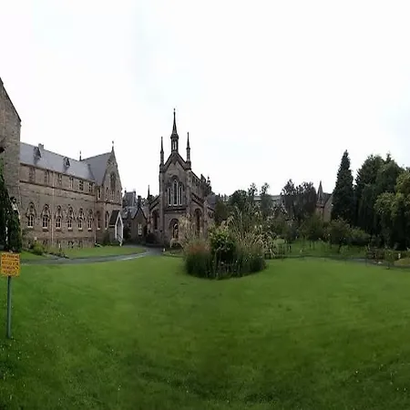 Gillis Centre מלון 3*