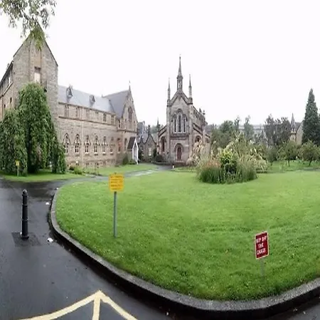 Gillis Centre מלון