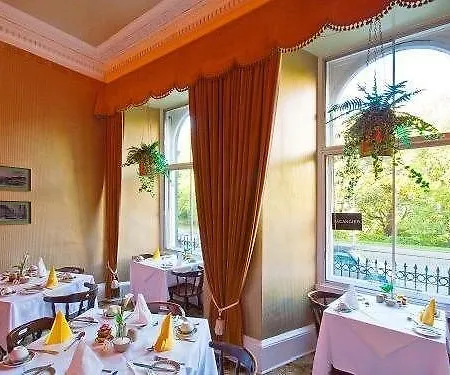 Halcyon House 3* Edimburgo