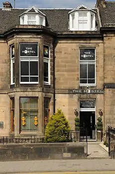 The * Edimburgo
