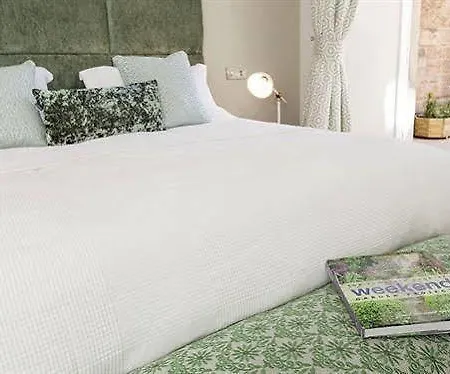 The Lane 4* إدنبرة