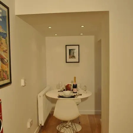 B+B Edinburgh Hotell 4*