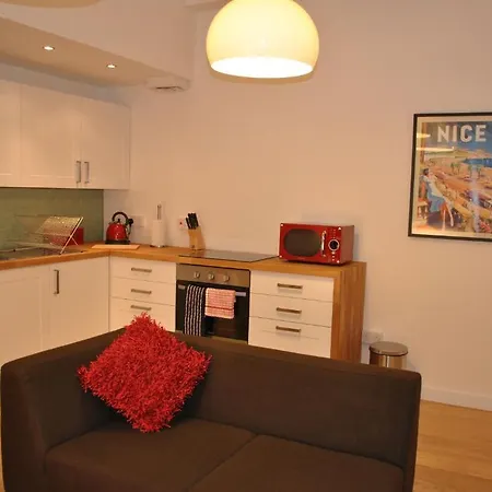 B+B Edinburgh Edinburg