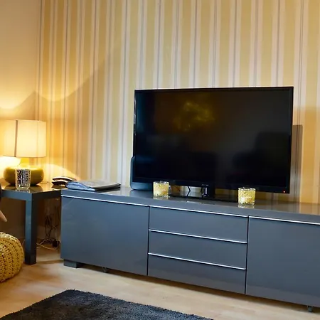 Apartment 2 Bed Flat 5 Mins Walk From Murrayfield Stadium, Free Parking