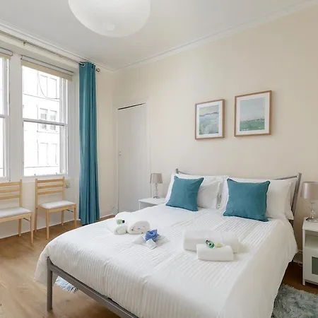 The Downfield Place * Edinburgh