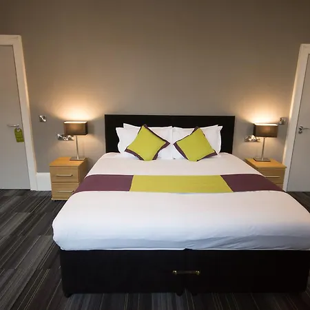 Hotel At Gpo