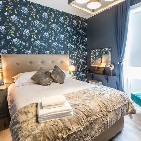 The Torfin 4* Edinburgh