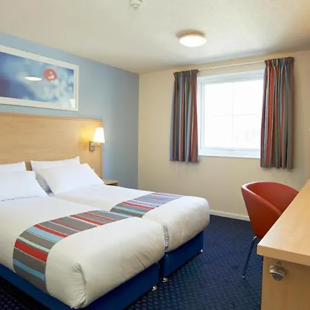 فندق Travelodge Dreghorn 3*