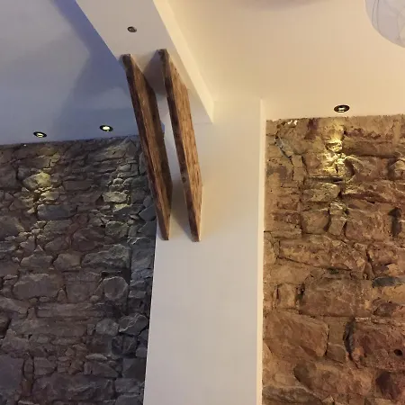 皇家大道城堡附近宾馆 5*