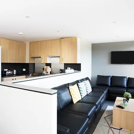 Unite Students - Salisbury Court Apartment EDI