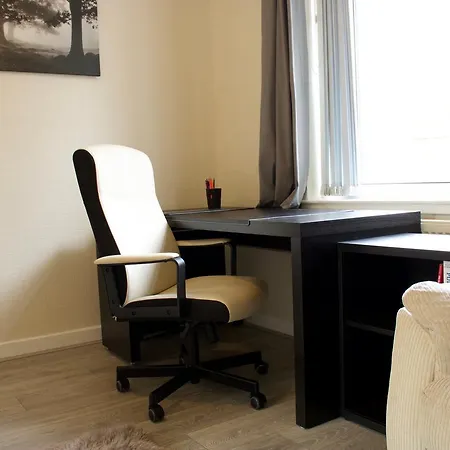 Ground Floor Flat Sleeps 4 Appartement