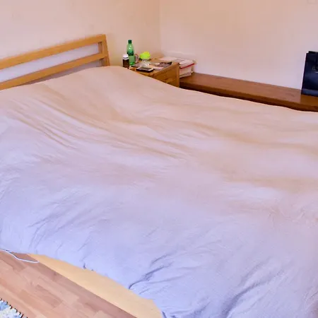 Two Bedroom Flat With Parking In Apartment *