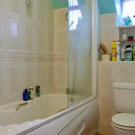 Two Bedroom Flat With Parking In *
