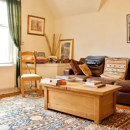 Apartment Two Bedroom Flat With Parking In *