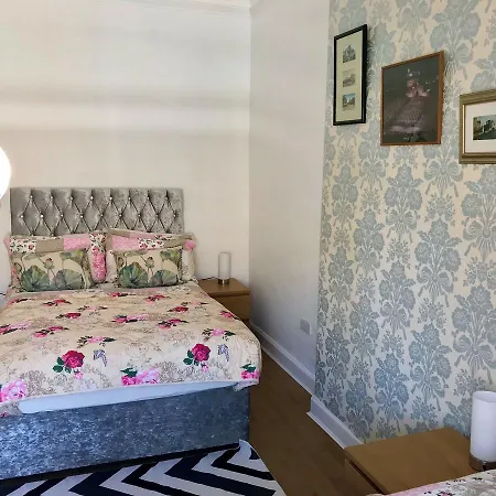 Apartment 233 Leith Edinburgh