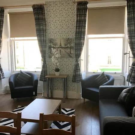 233 Leith * Эдинбург