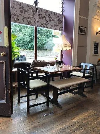 Executive Open Plan Apartment, Leith Edimburgo