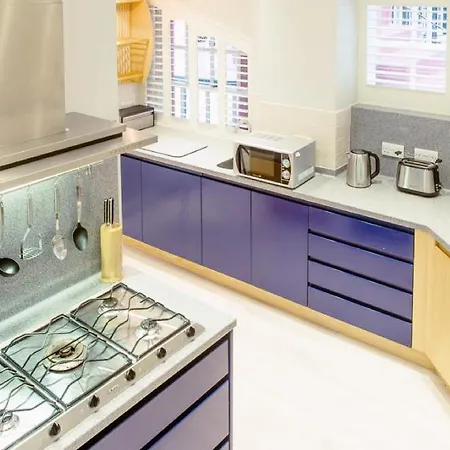 Ramsay Gardens - Grand 4-bedroom Next To Castle