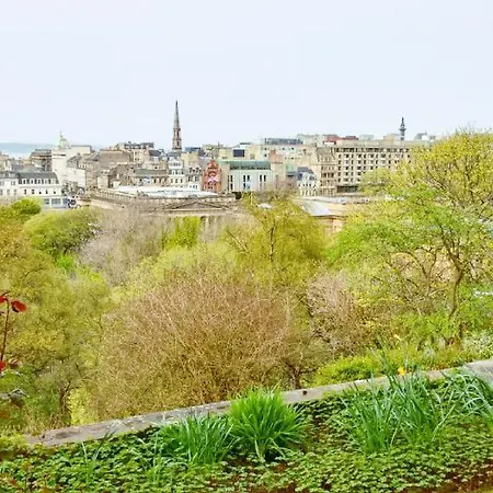 Apartament Ramsay Gardens - Grand 4-bedroom Next To Castle