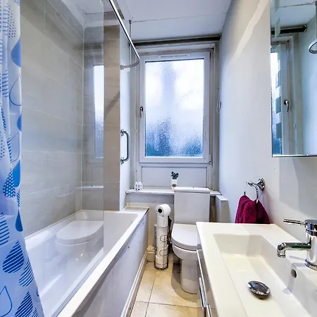 Syozant Drumdryan Lodge