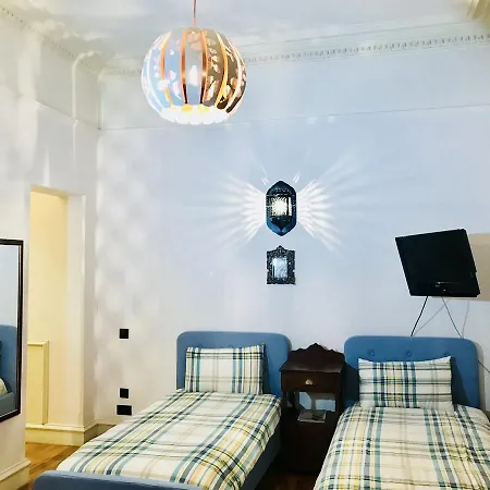 Bed and breakfast Iholiday