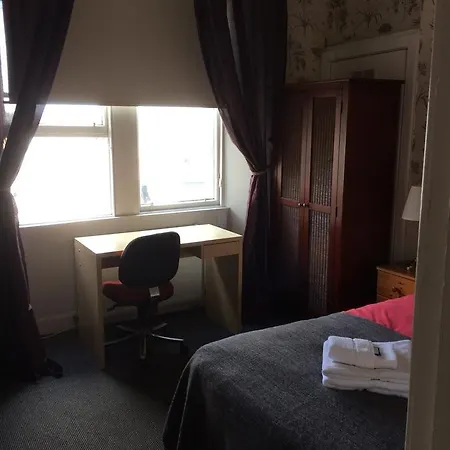 Capital -50 Broughton Road Apartamento