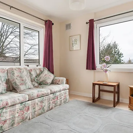 Silver Lining - Orchard House With Balcony Edinburgh