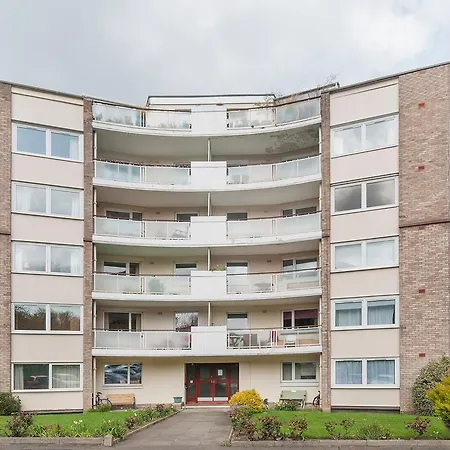 Silver Lining - Orchard House With Balcony Apartment