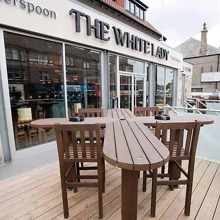 Szálloda The White Lady Wetherspoon 3*