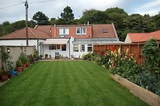 Arden Guest House, Craigmillar Castle