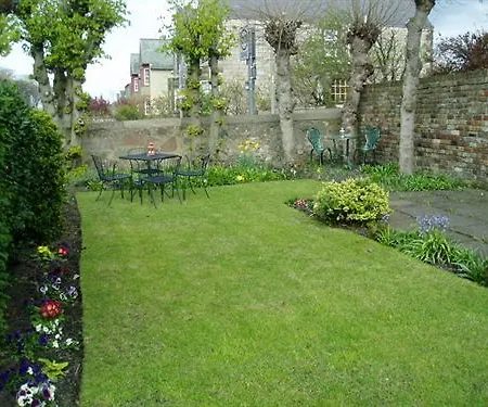 Penzion Aynetree 3*