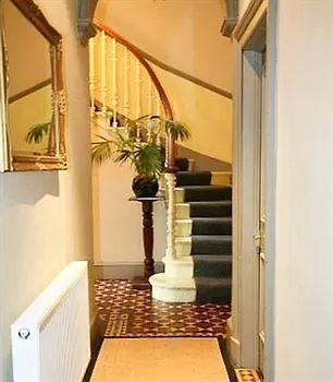 Guest house Mw Townhouse 4*