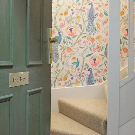The Nest On Churchill דירה *