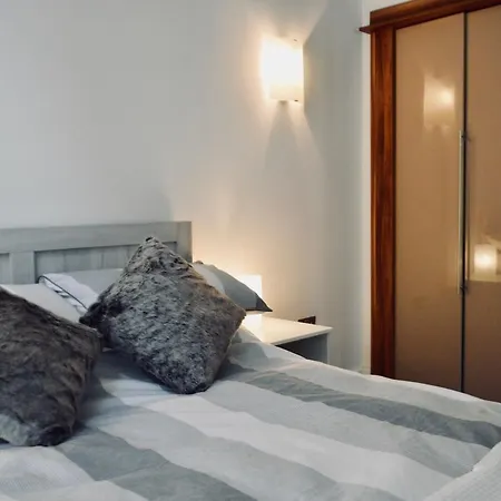Apartment One Bedroom Flat Next To The Meadows *