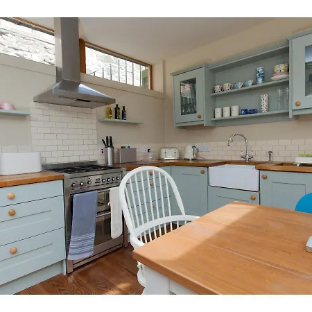 Lovely 3br Garden Flat For 5 Within City Centre Apartment Edinburgh