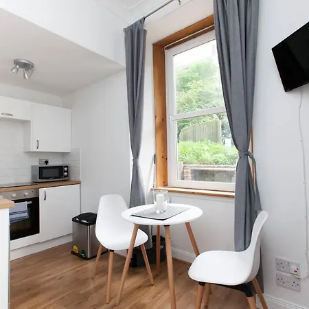 Charming & Comfortable Studio Flat In Edinburgh! *