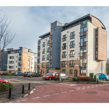 Apartamento Modern 2 Bedroom With Free Parking Edimburgo
